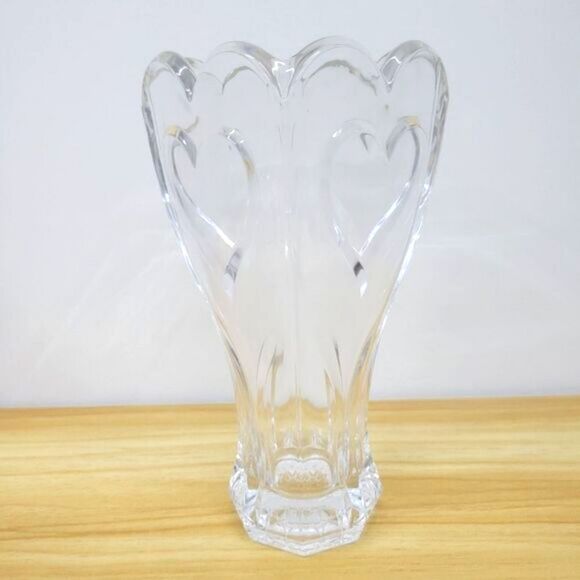 Vintage Crystal Heart Ruffle Square Sweetheart Vase - Picture 9 of 13